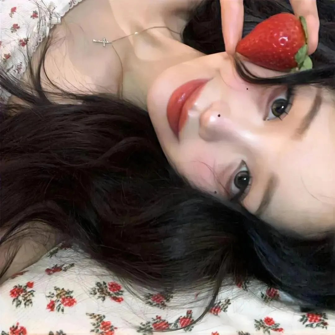 银杏飘落