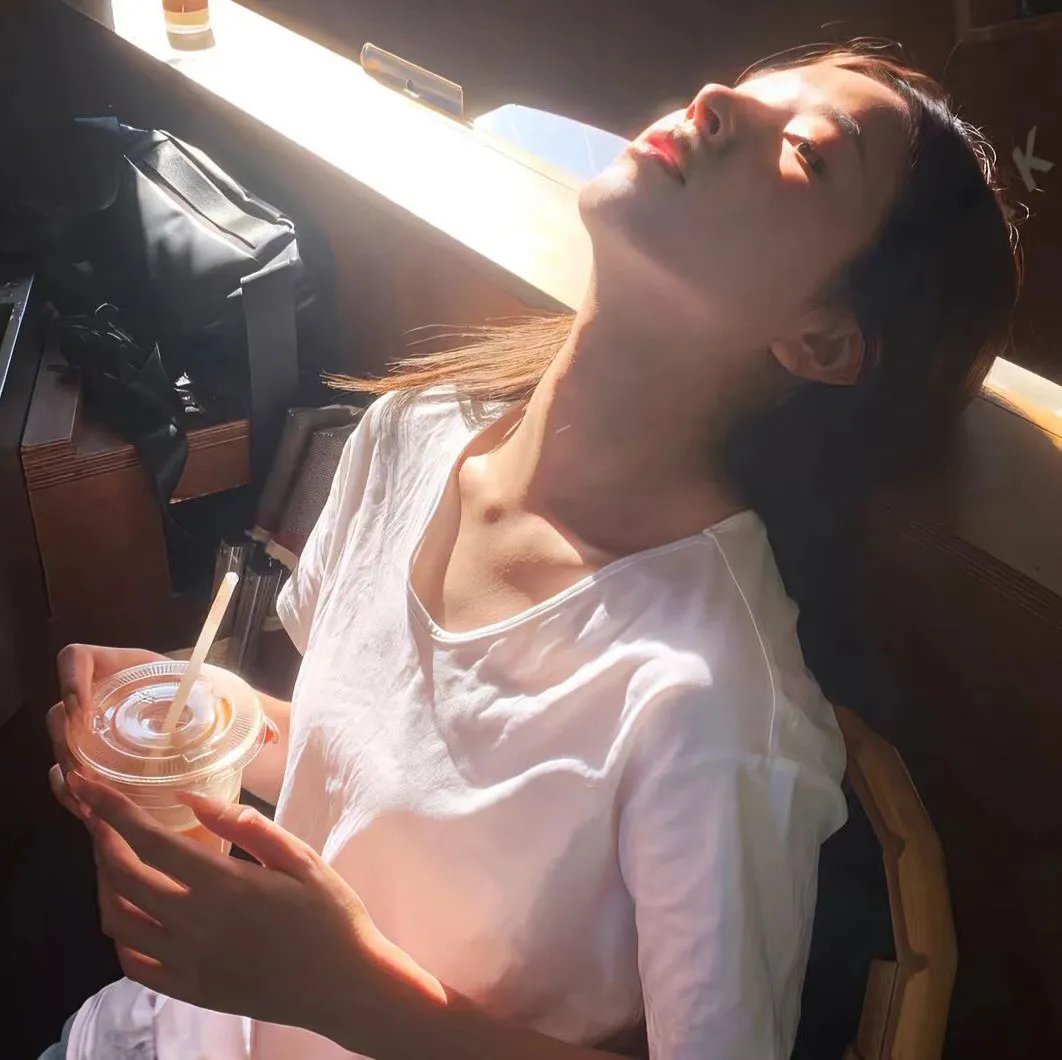 两男一女三逃犯国语